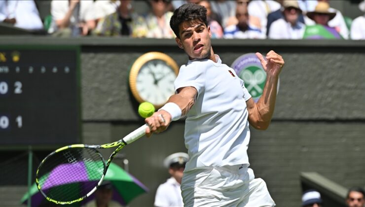 Carlos Alcaraz ve Naomi Osaka, Wimbledon’da ikinci tura yükseldi