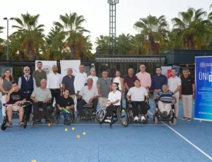 Alanya’da “Tenis ile Yeni Başlangıçlar” Projesi Tanıtıldı